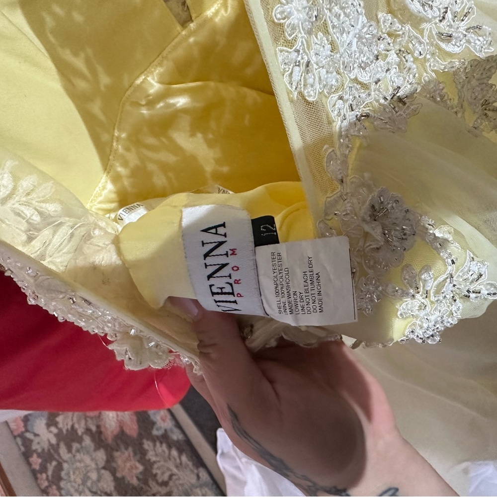 Vienna Prom Dress - Picture 9 of 11